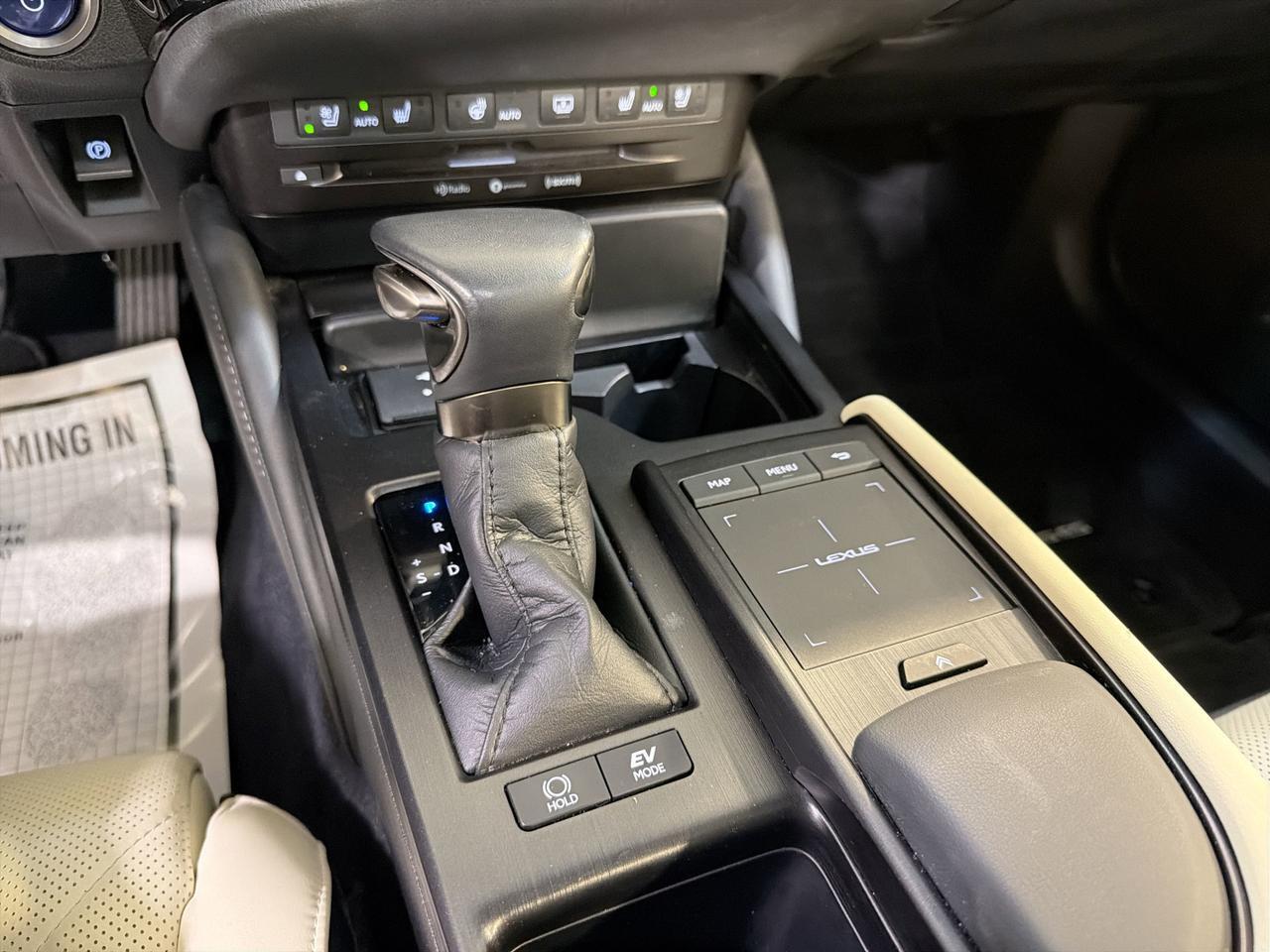 2022 Lexus ES 300h Ultra Luxury San Antonio TX