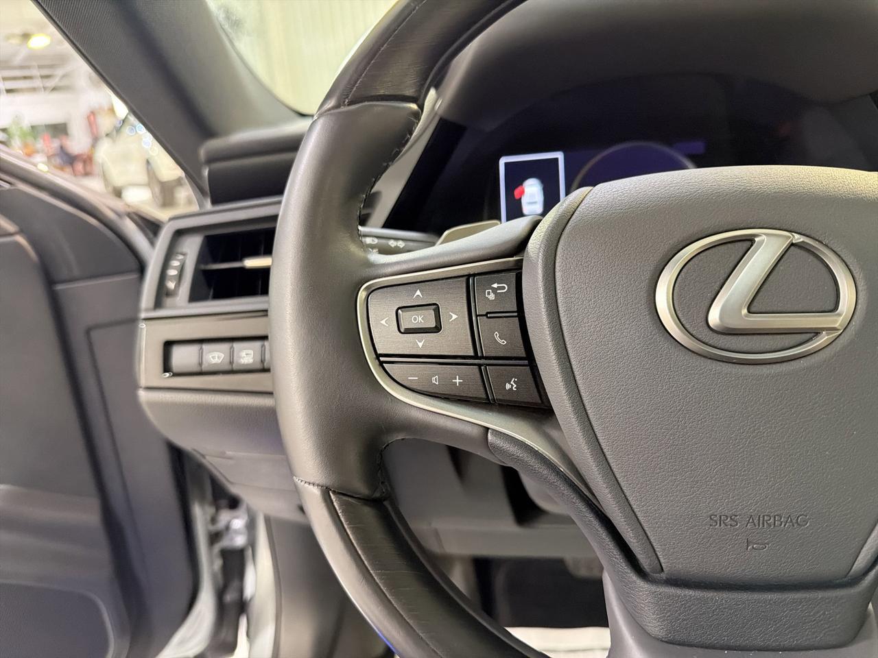 2022 Lexus ES 300h Ultra Luxury San Antonio TX