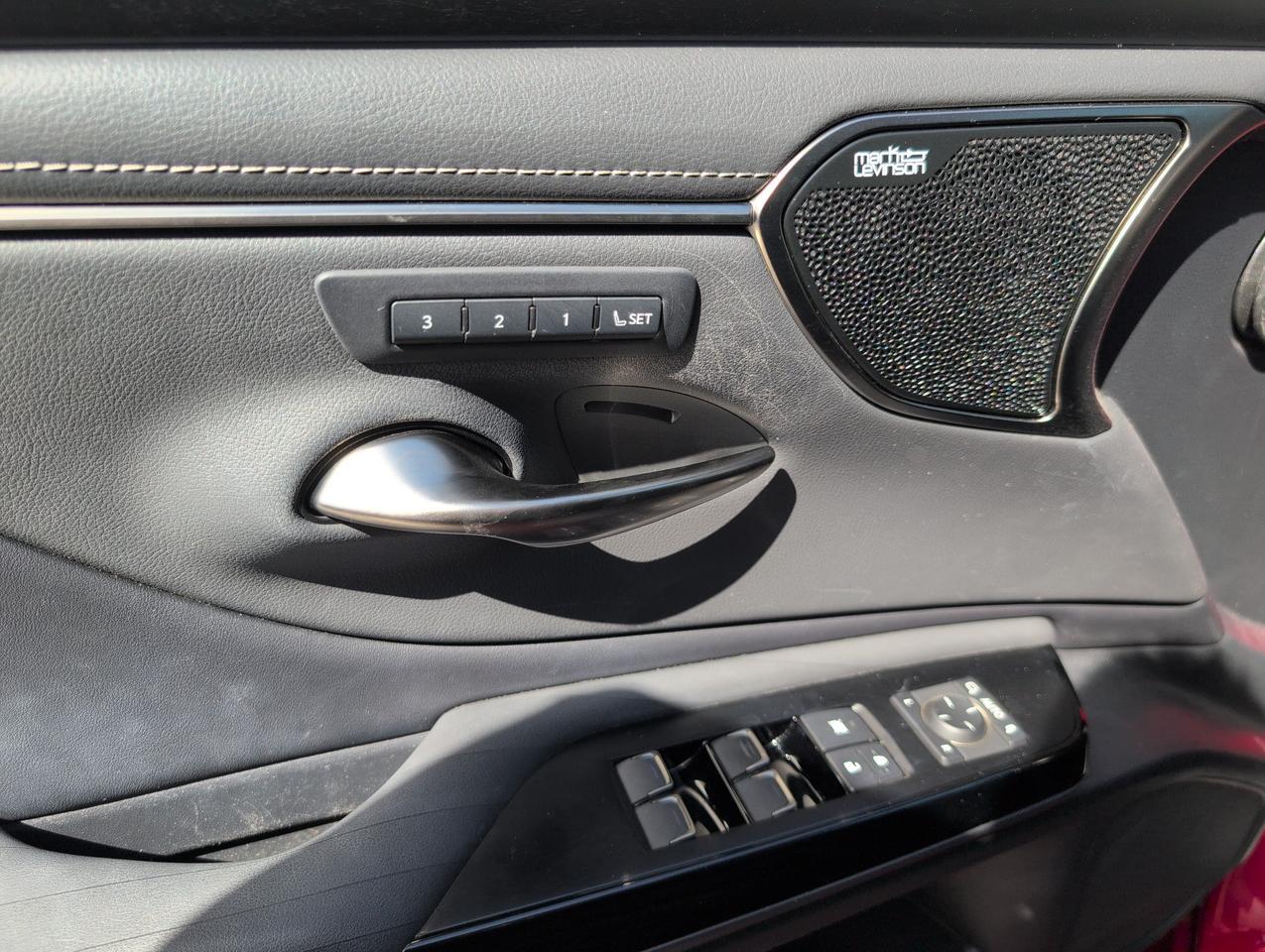 2022 Lexus ES 300h Ultra Luxury San Antonio TX