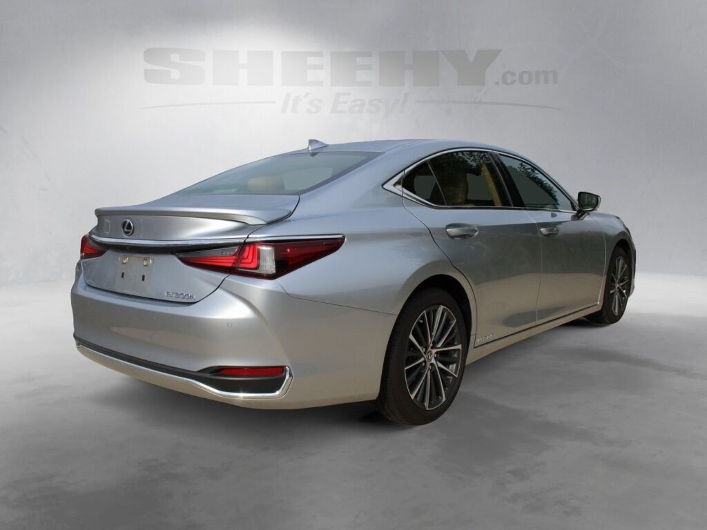2022 Lexus ES 300h Richmond VA
