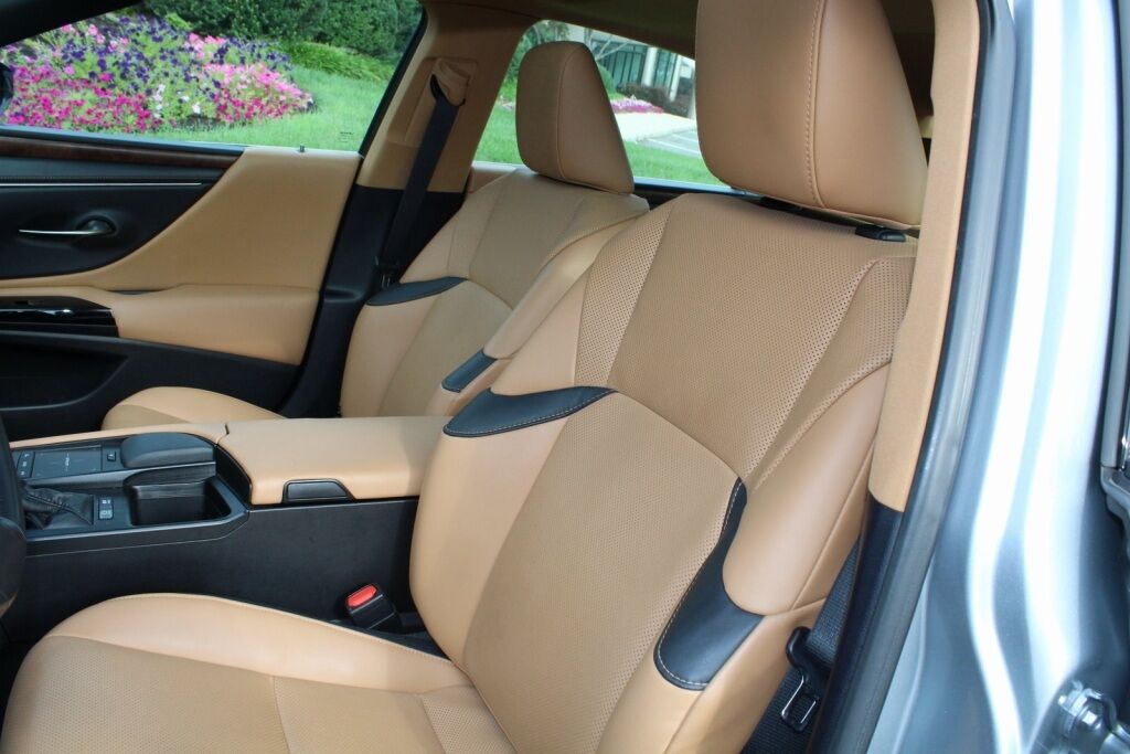 2022 Lexus ES 300h Richmond VA