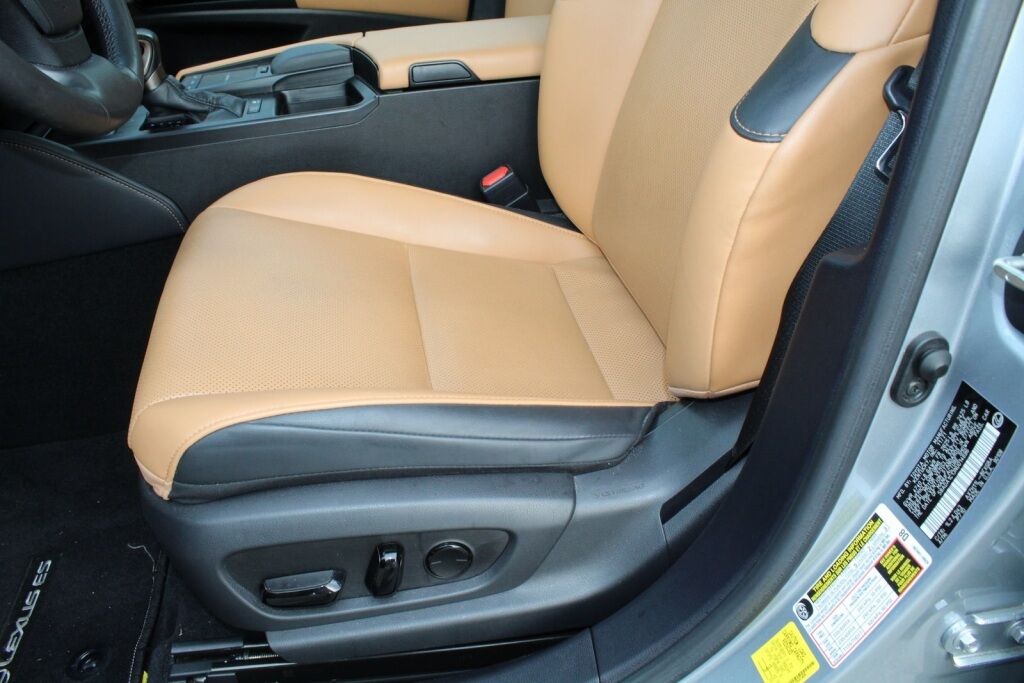 2022 Lexus ES 300h Richmond VA