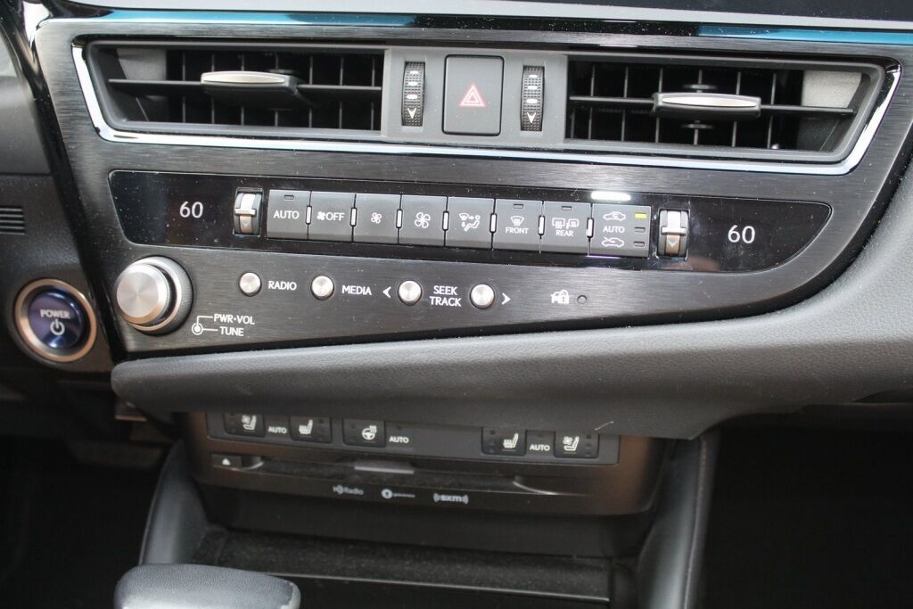 2022 Lexus ES 300h Richmond VA