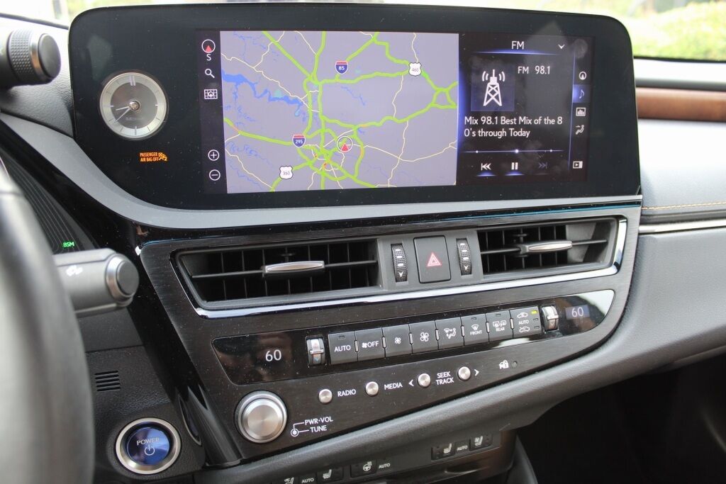 2022 Lexus ES 300h Richmond VA