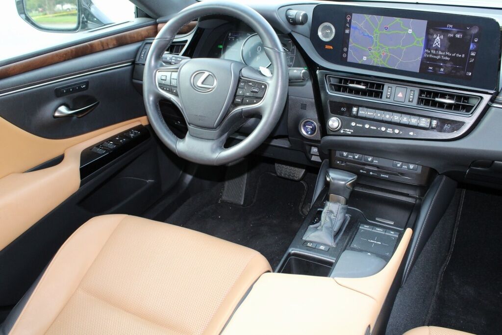2022 Lexus ES 300h Richmond VA