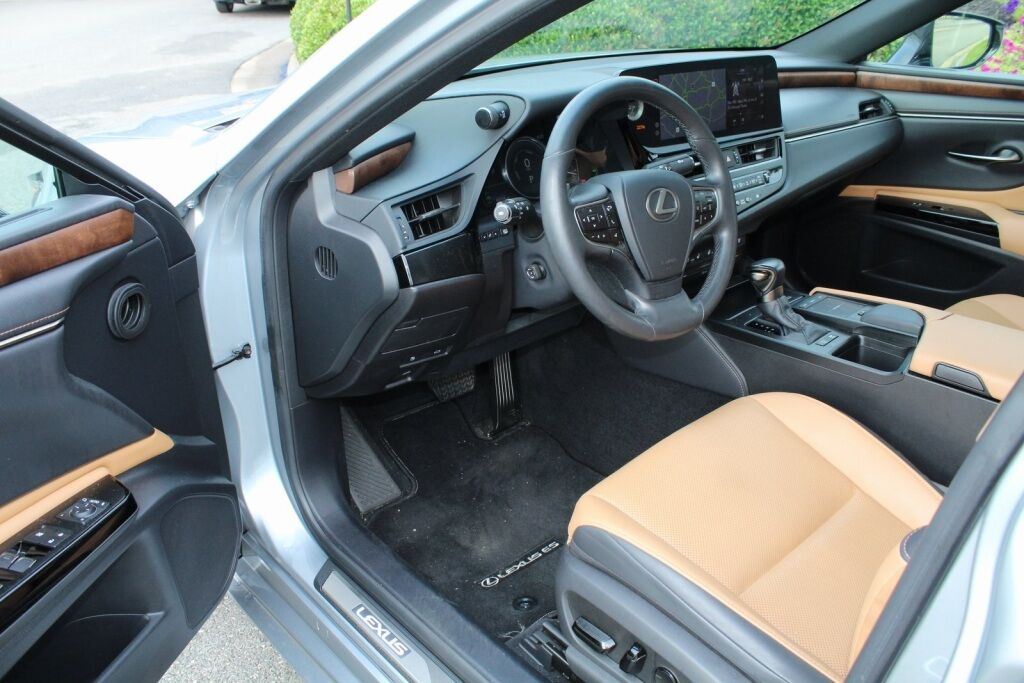2022 Lexus ES 300h Richmond VA