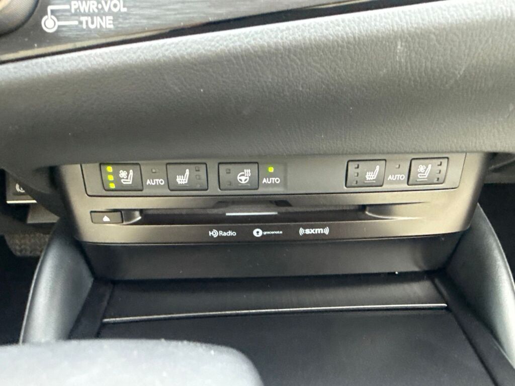 2022 Lexus ES 300h Richmond VA