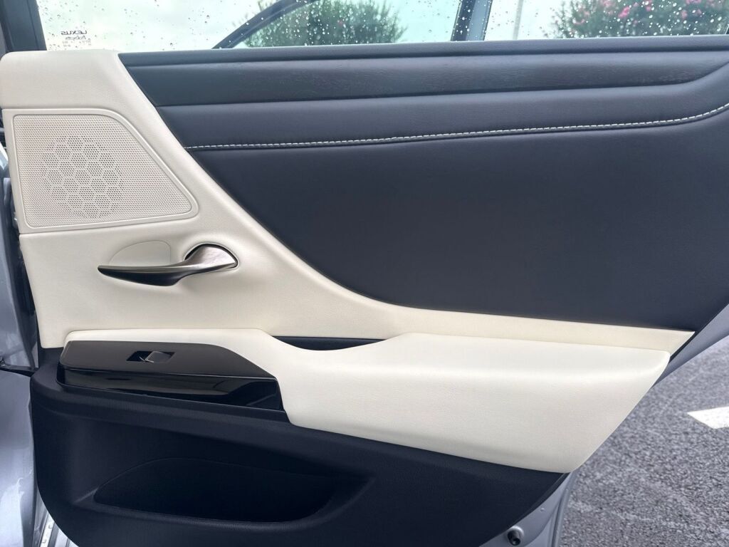 2022 Lexus ES 300h Richmond VA