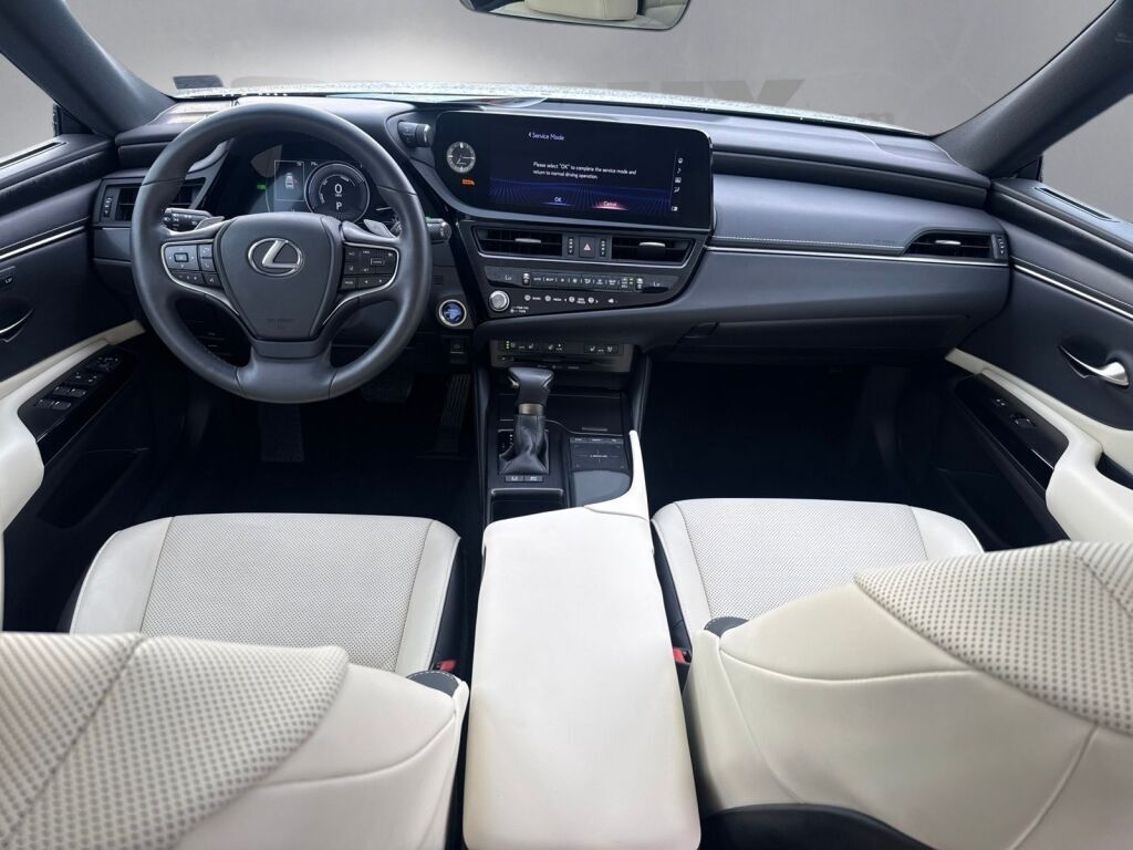 2022 Lexus ES 300h Richmond VA