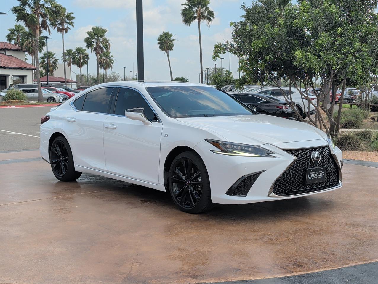 2022 Lexus ES