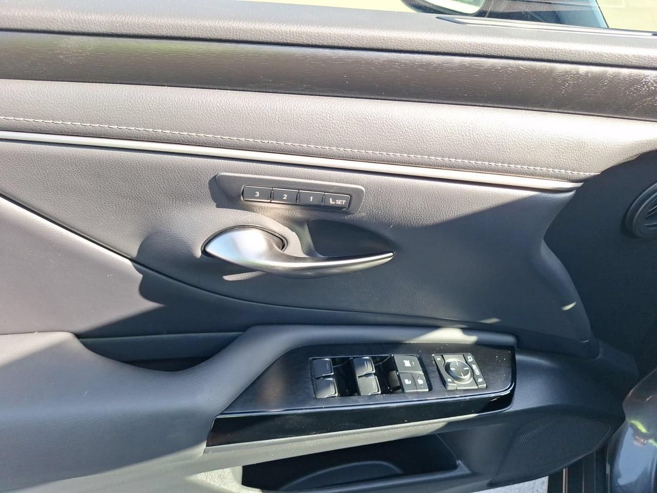 2022 Lexus ES 350 Hurst TX
