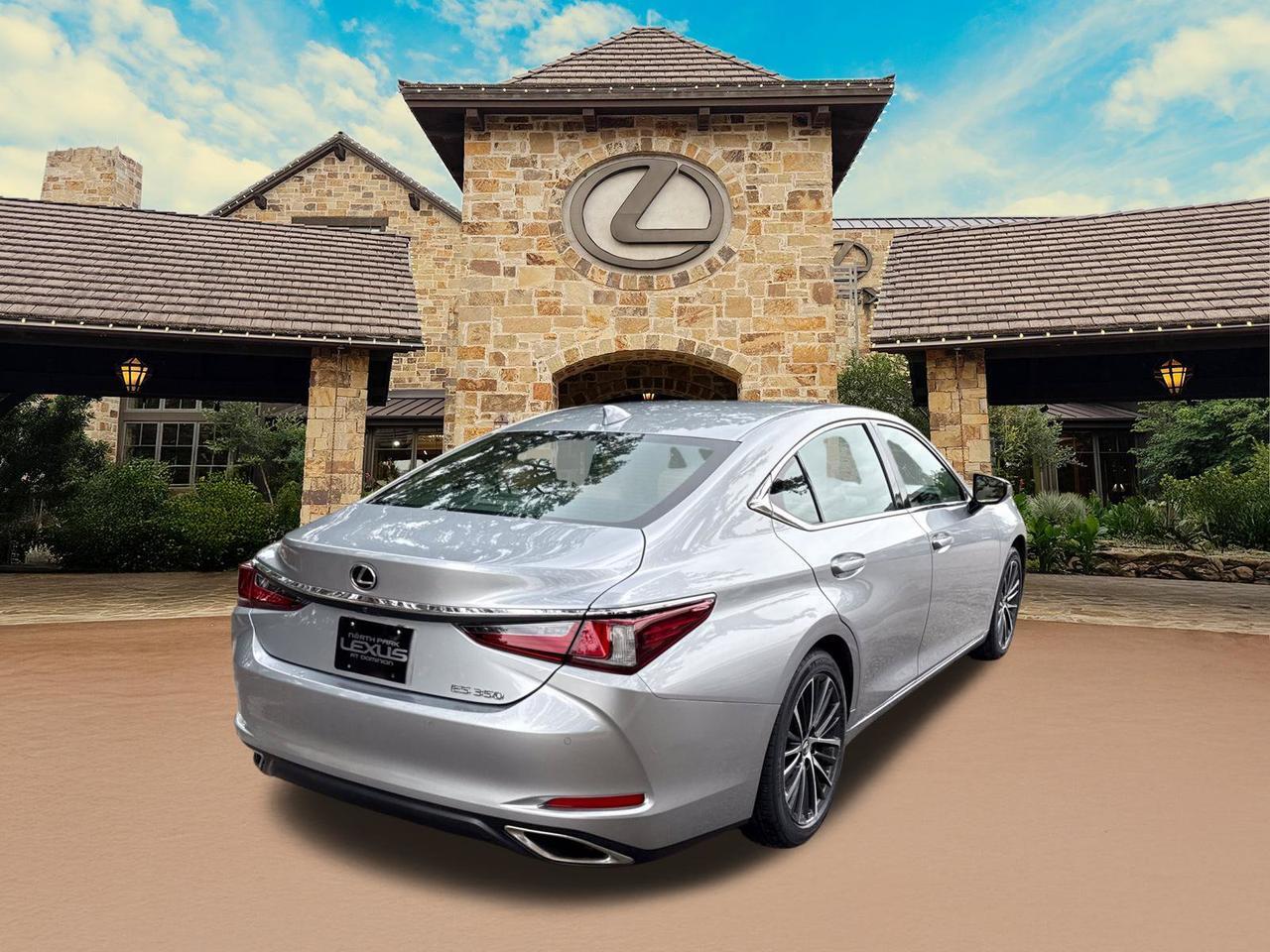 2022 Lexus ES 350