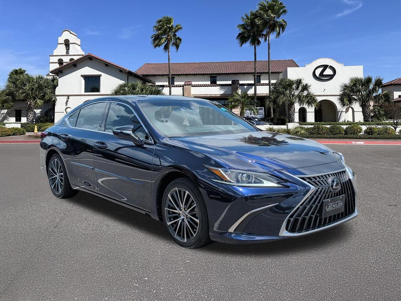 2022 Lexus ES 350