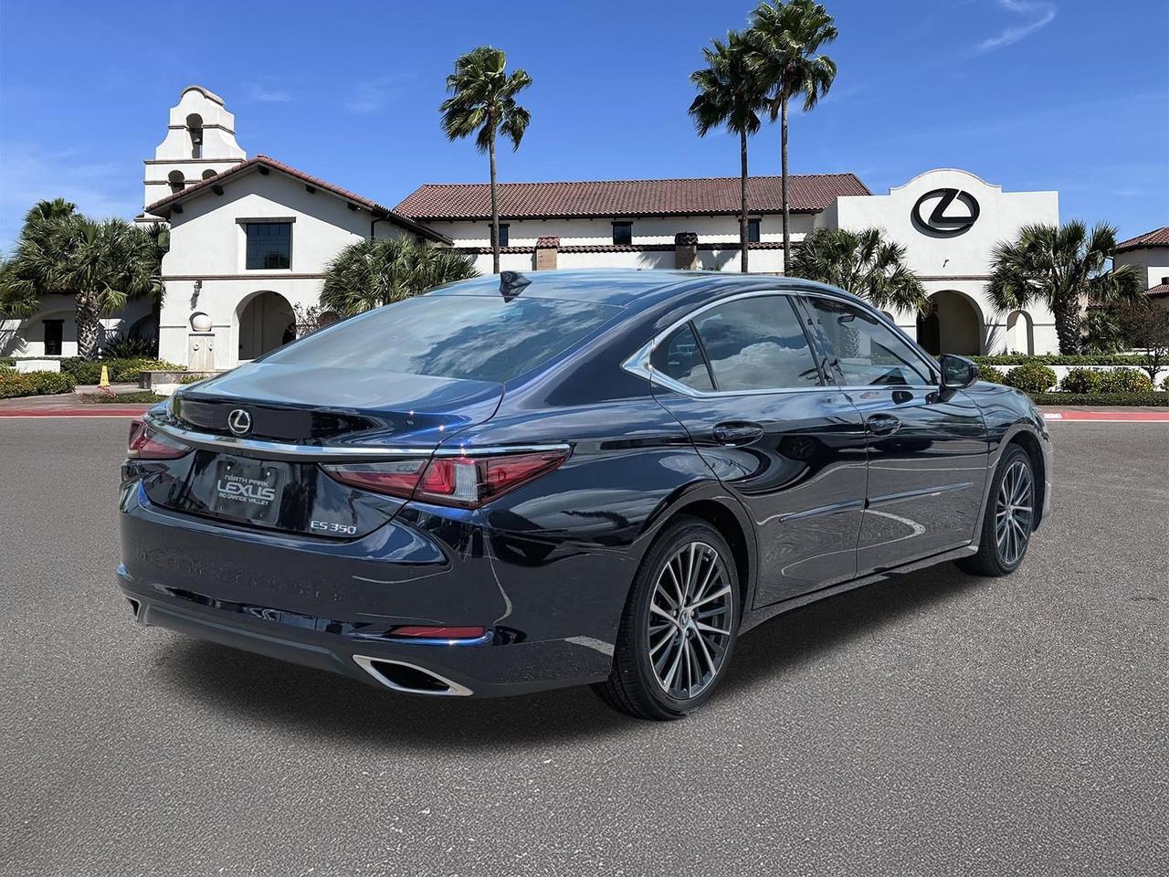 2022 Lexus ES 350