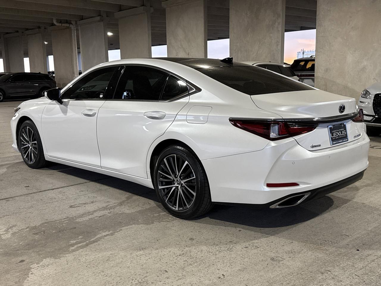 2022 Lexus ES 350