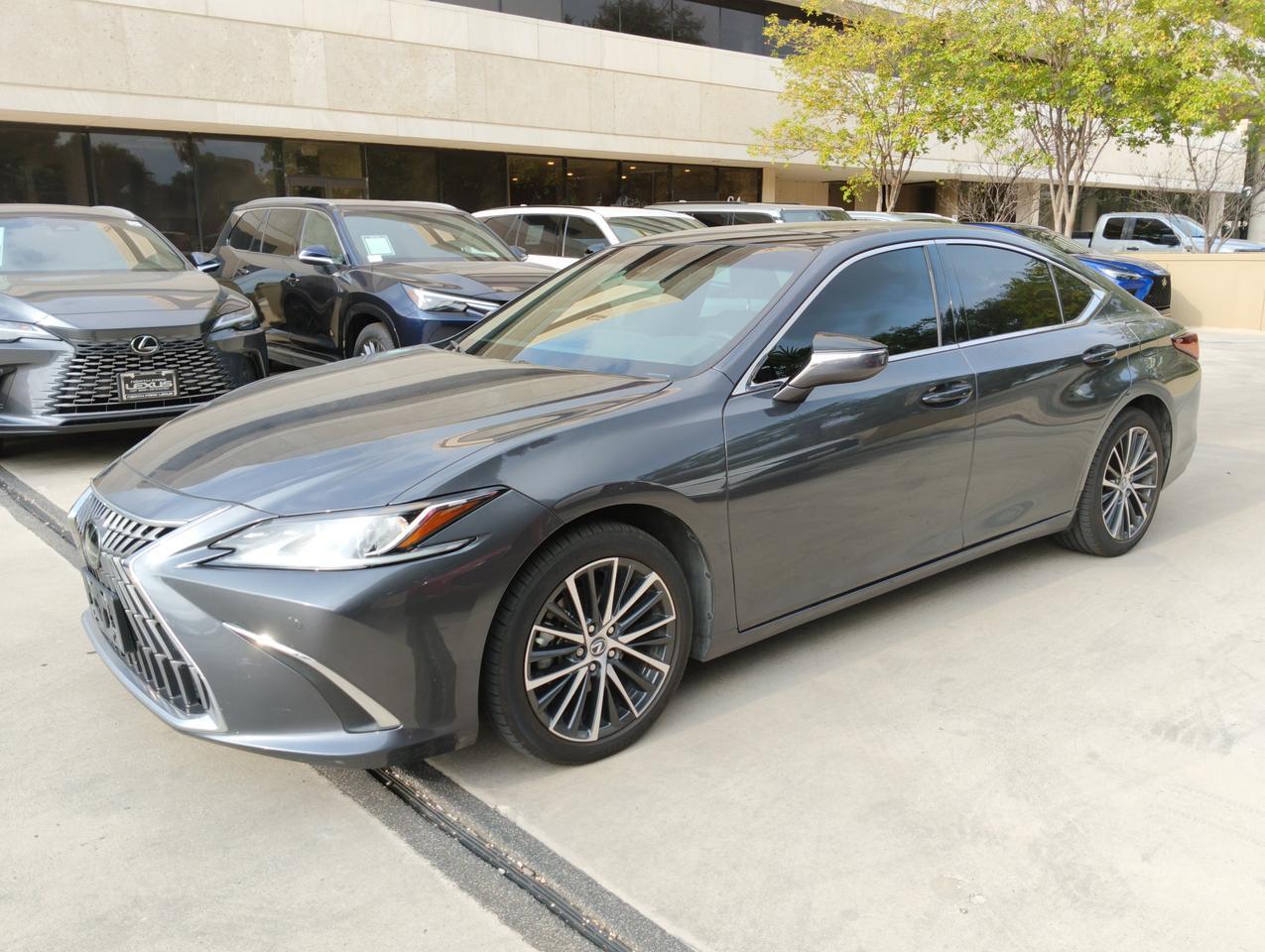 2022 Lexus ES 350