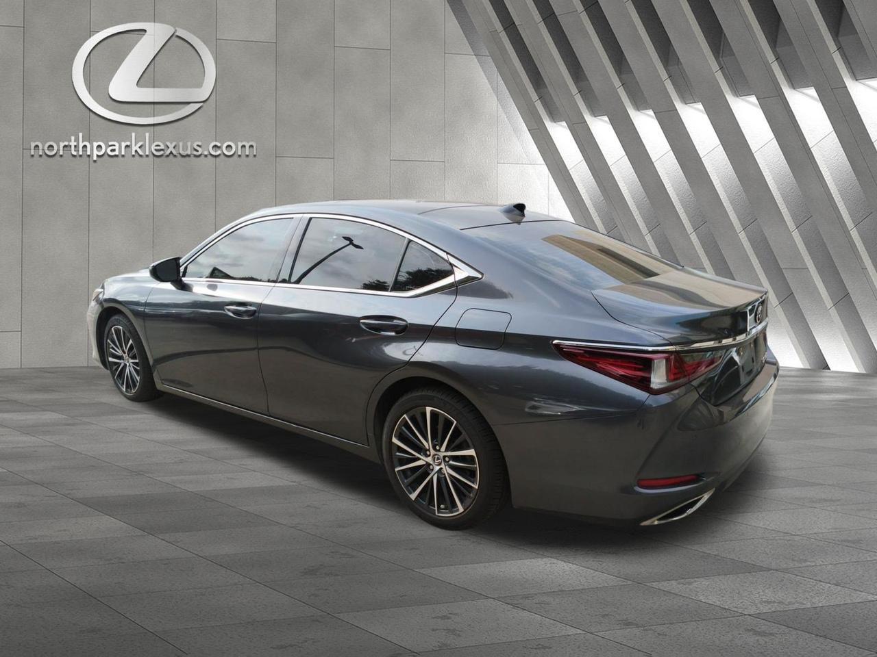 2022 Lexus ES 350