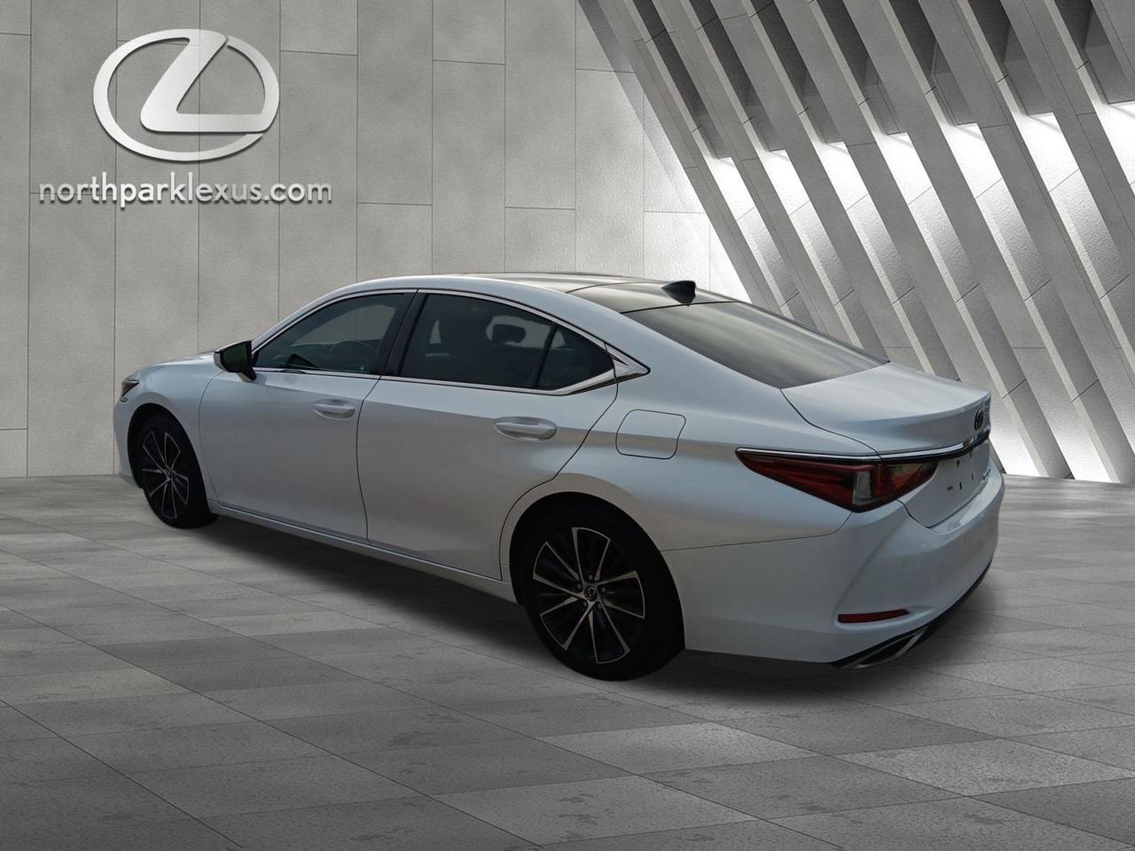 2022 Lexus ES 350