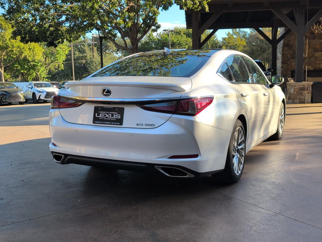 2022 Lexus ES 350 Ultra Luxury