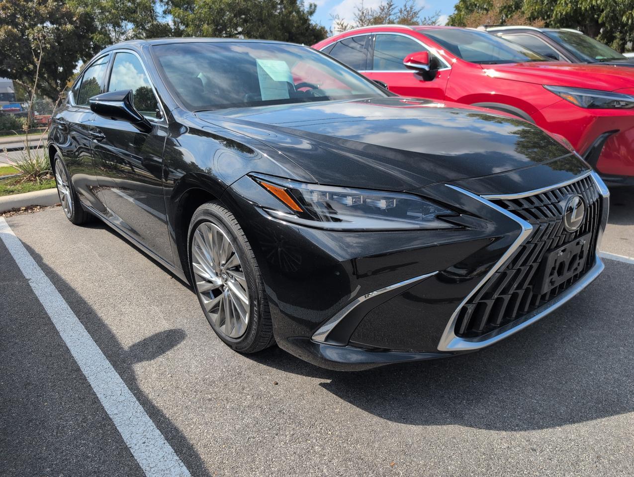 2022 Lexus ES 350 Ultra Luxury