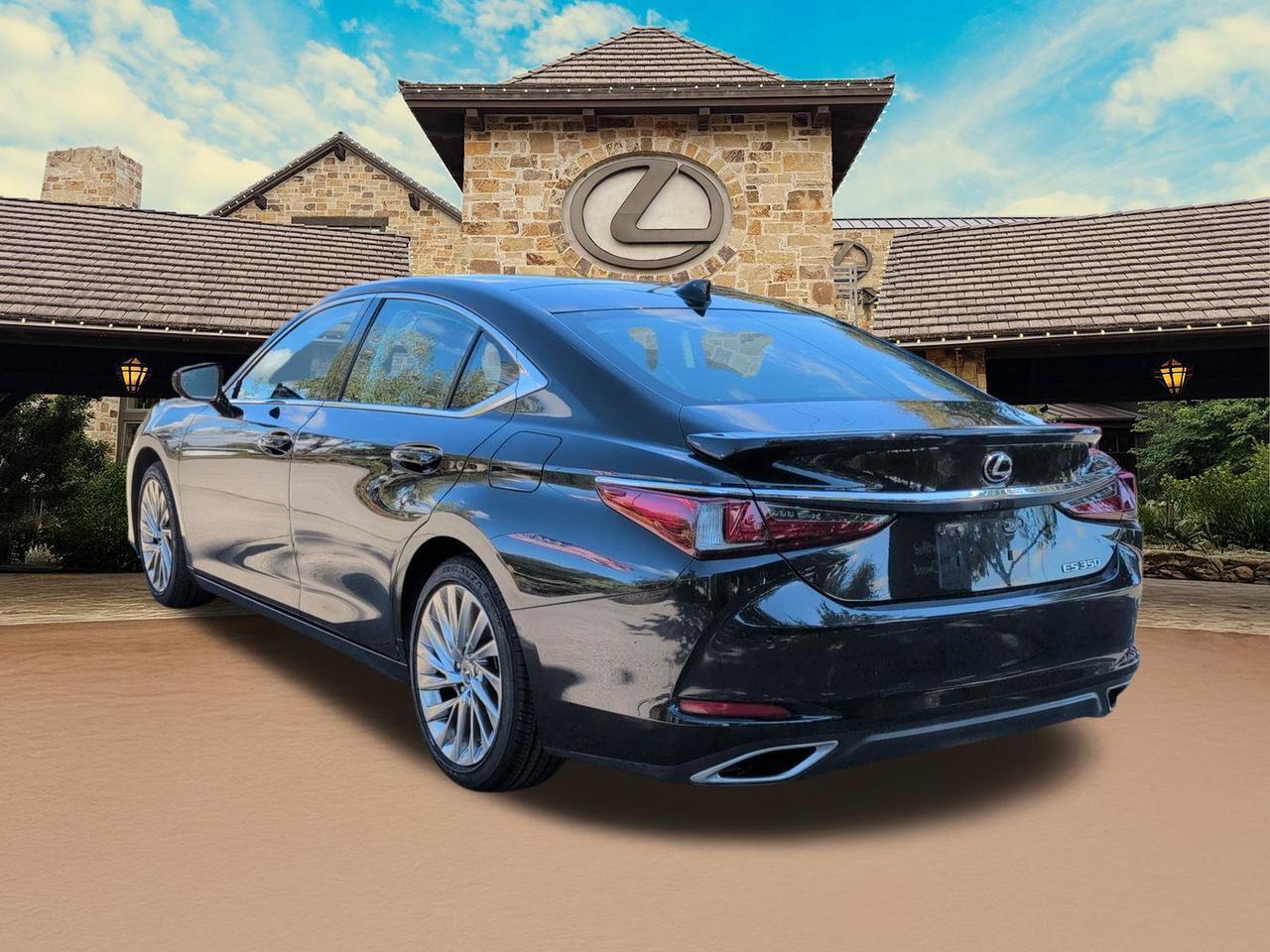 2022 Lexus ES 350 Ultra Luxury