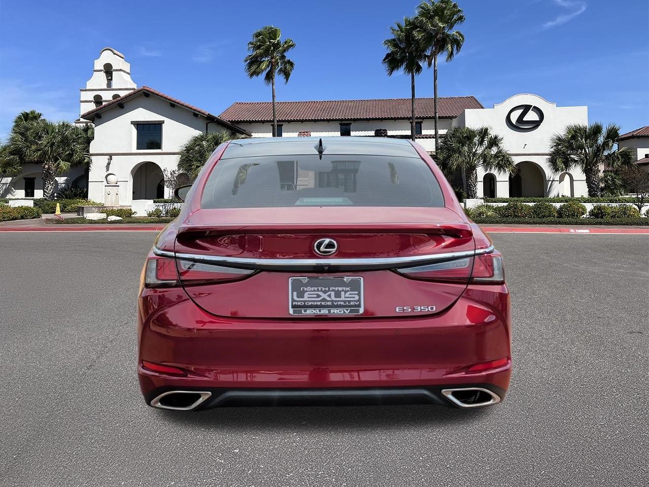 2022 Lexus ES 350 Ultra Luxury
