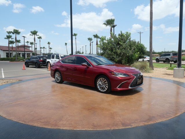 2022 Lexus ES 350 Ultra Luxury