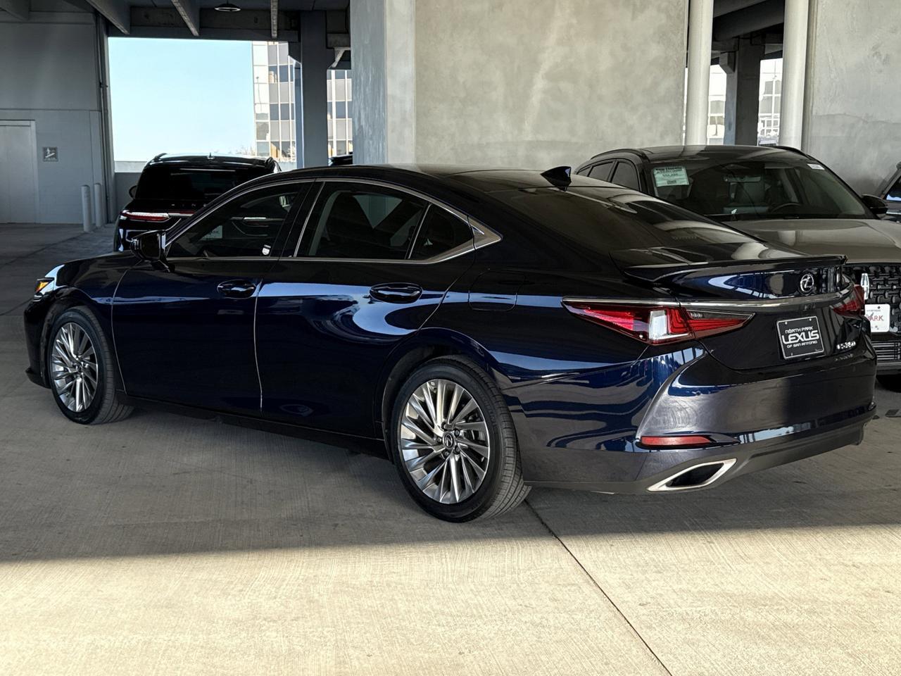2022 Lexus ES 350 Ultra Luxury