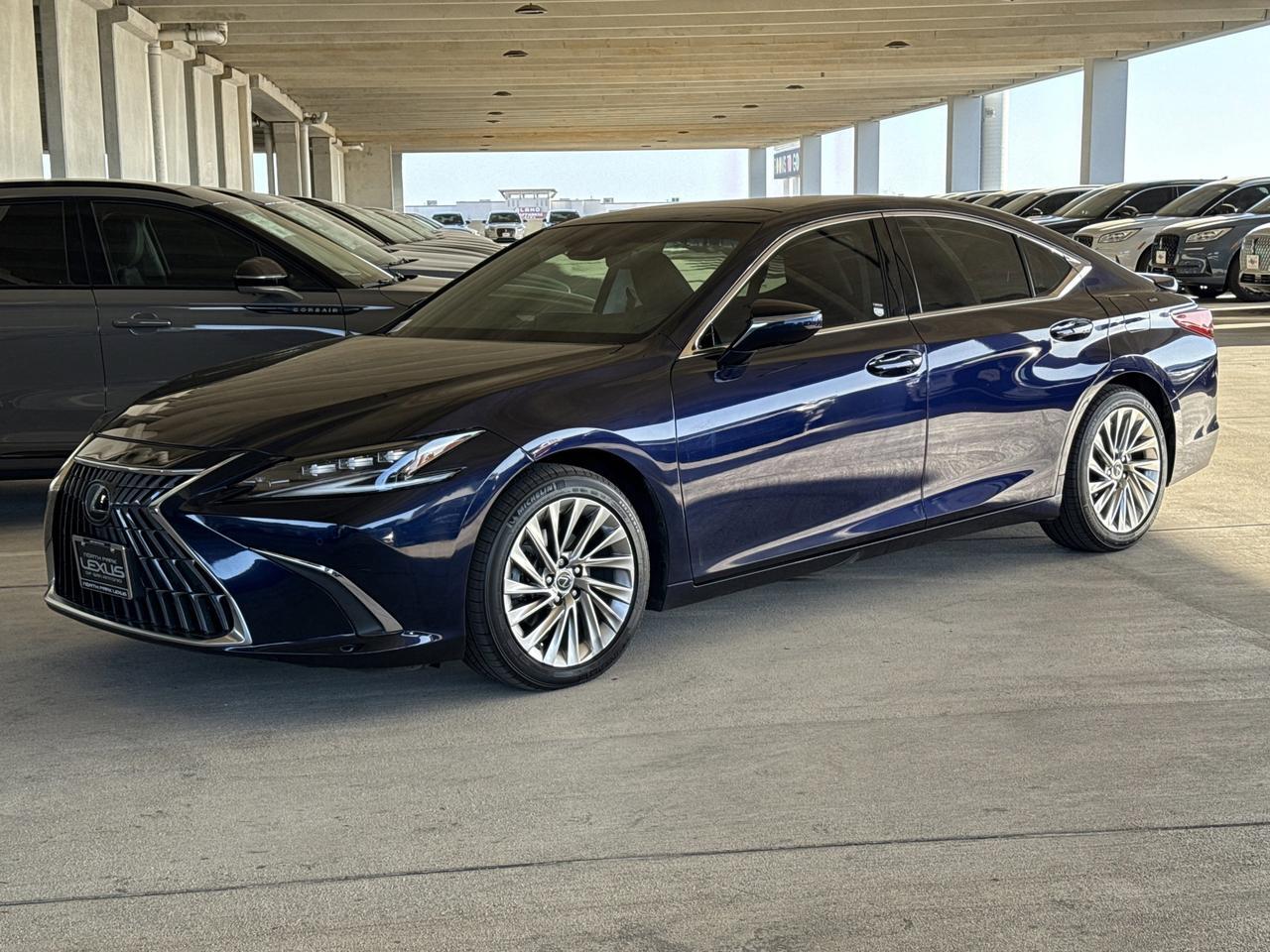 2022 Lexus ES 350 Ultra Luxury