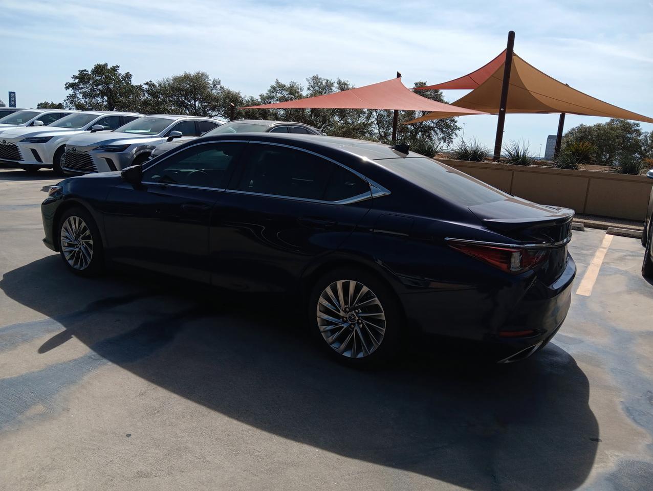 2022 Lexus ES 350 Ultra Luxury