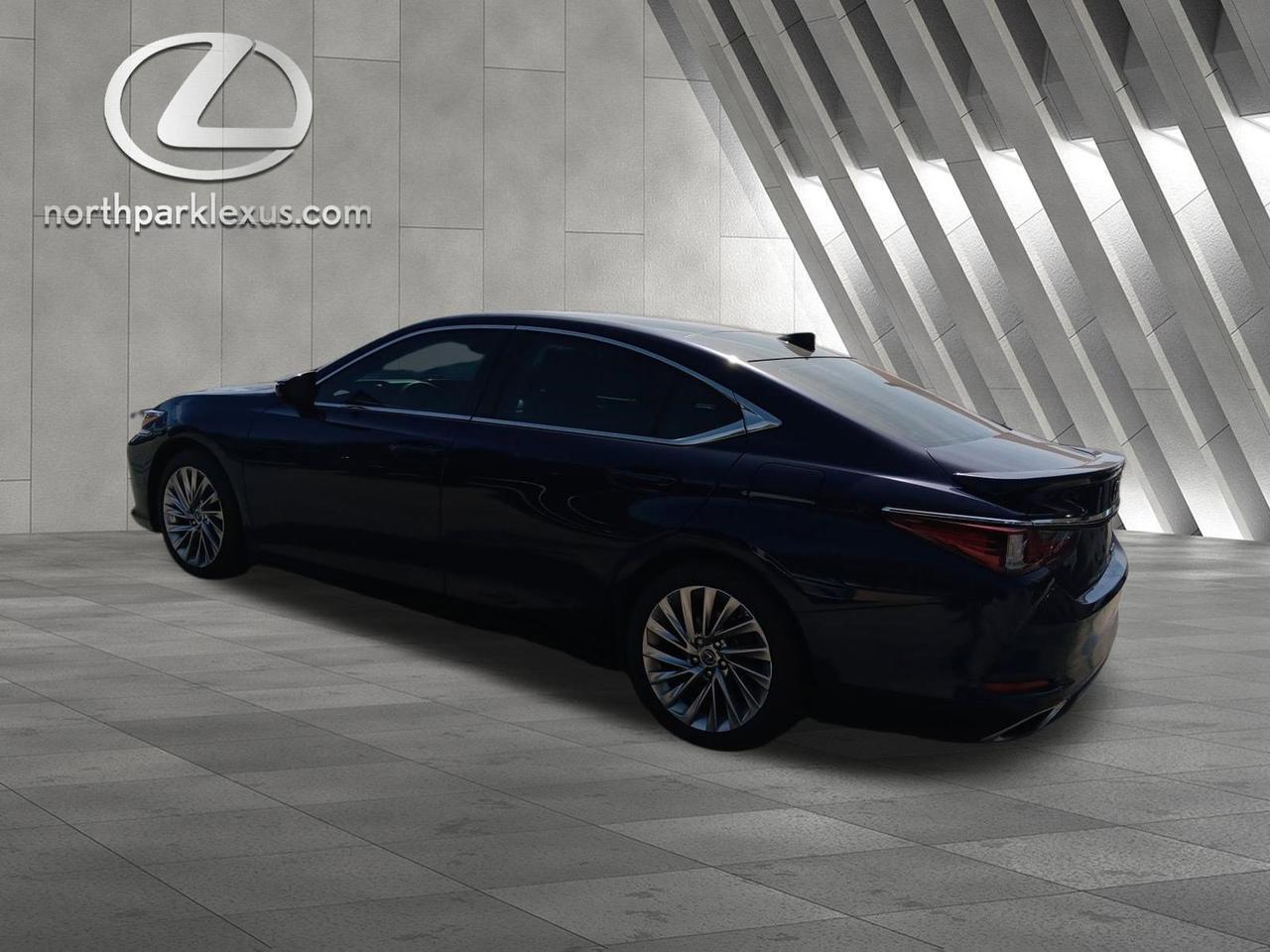 2022 Lexus ES 350 Ultra Luxury