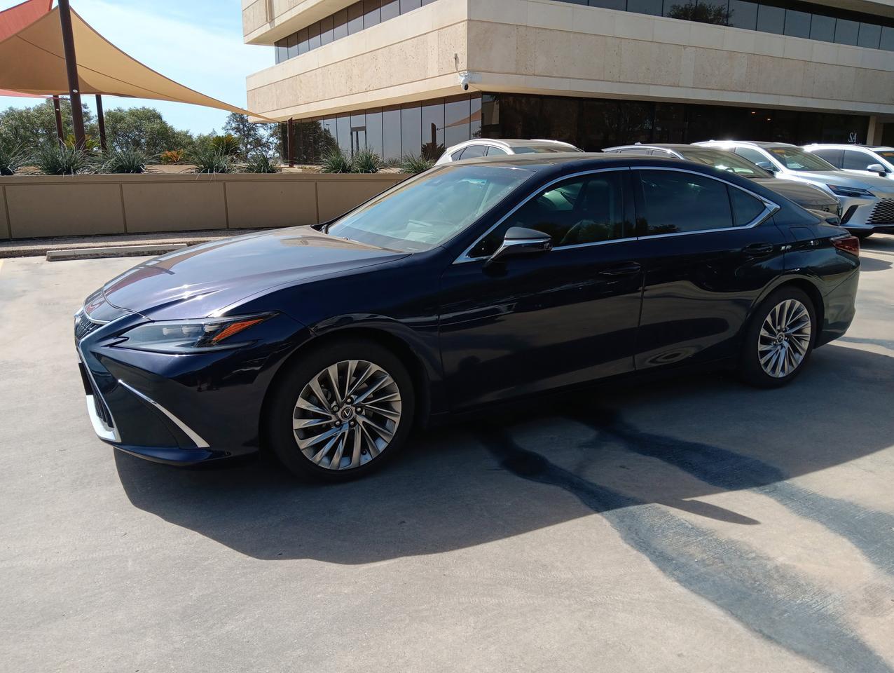 2022 Lexus ES 350 Ultra Luxury