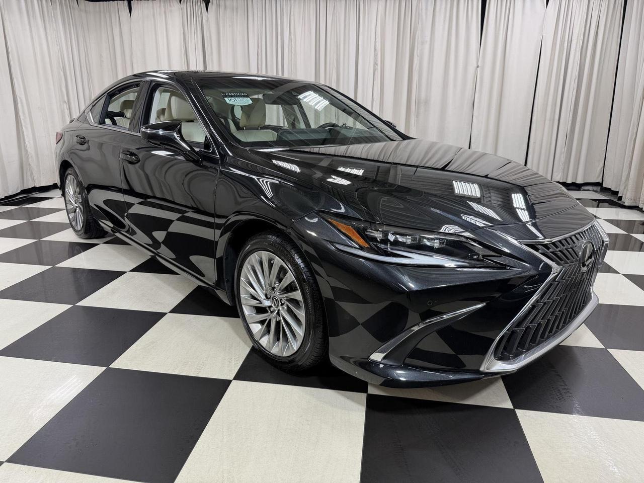 2022 Lexus ES 350 Ultra Luxury