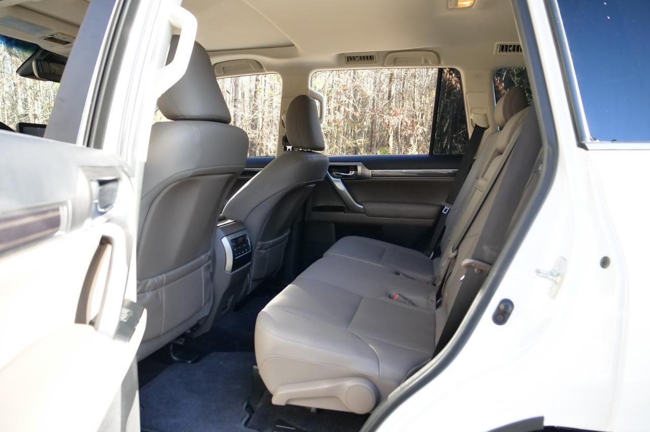 2022 Lexus GX 460 Premium 4WD / Cooled Seats / Third Row! Lincolnton NC