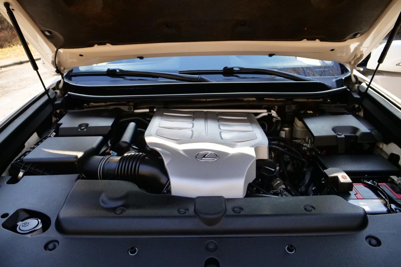 2022 Lexus GX 460 Premium 4WD / Cooled Seats / Third Row! Lincolnton NC