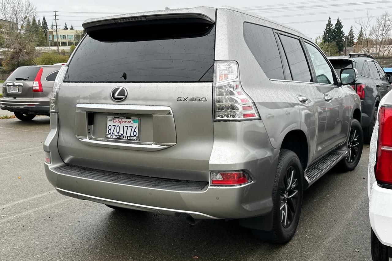 2022 Lexus GX Premium