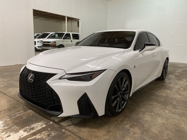 2022 Lexus IS