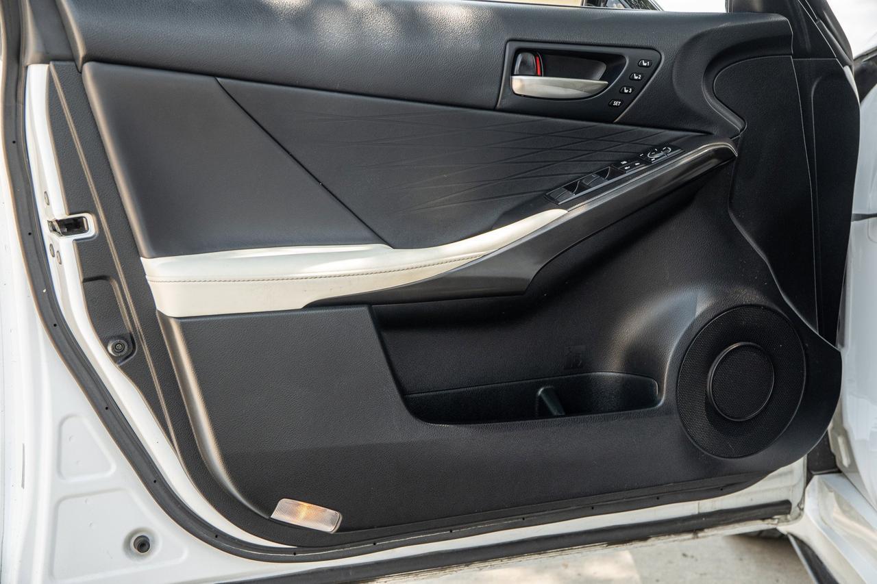 2022 Lexus IS 350 F SPORT  Selma TX