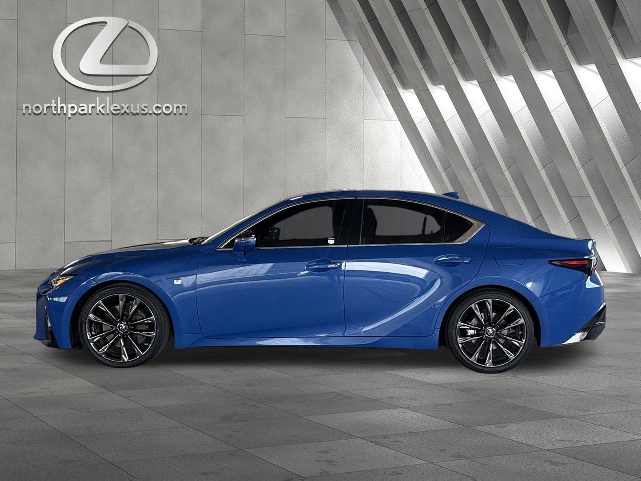2022 Lexus IS
