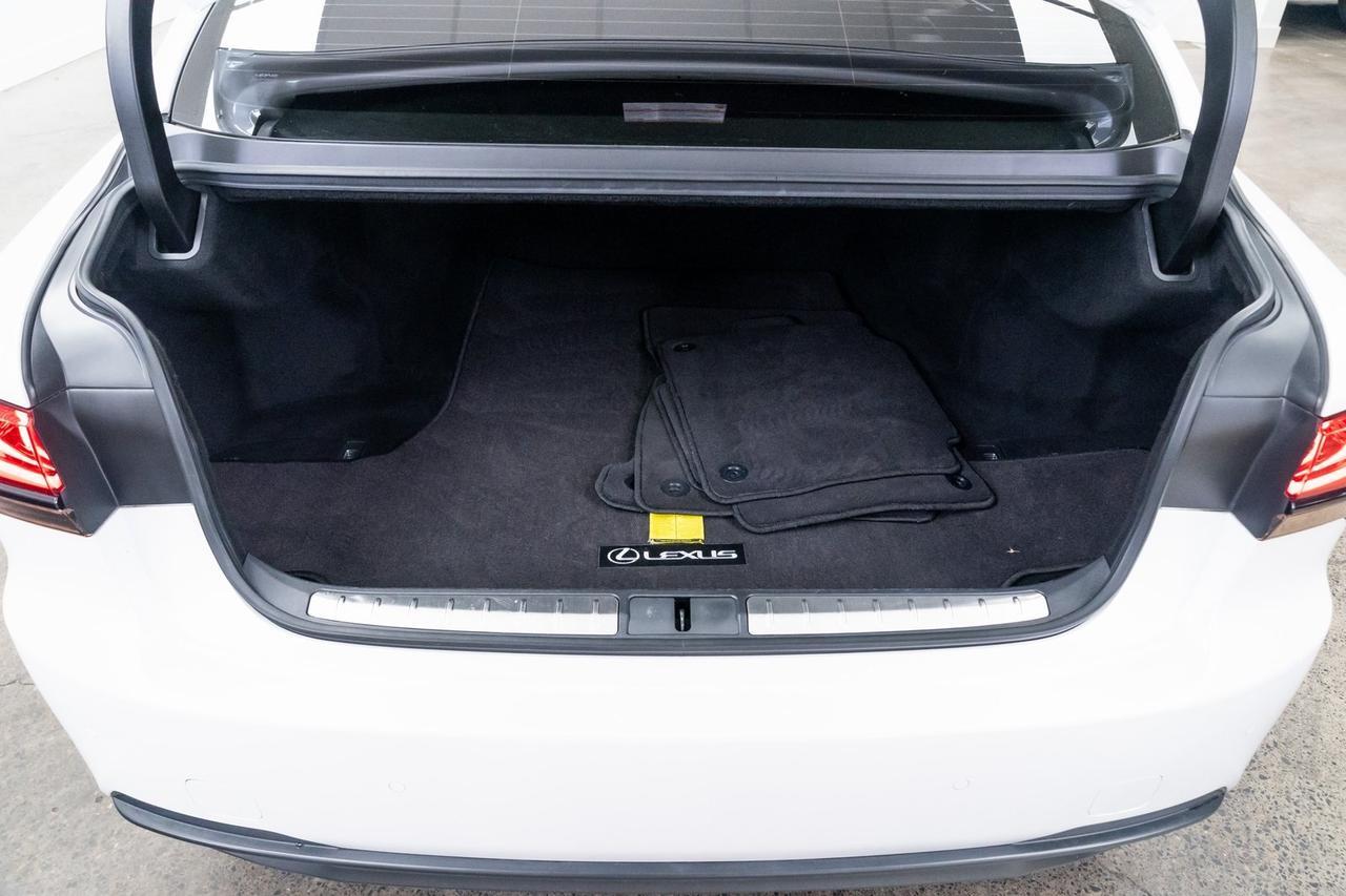 2022 Lexus LS 500 Base Vented Seats Moonroof Back-Up Camera Portland OR