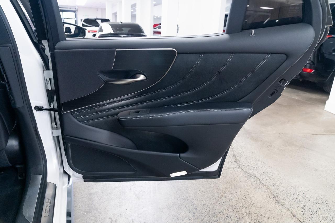 2022 Lexus LS 500 Base Vented Seats Moonroof Back-Up Camera Portland OR