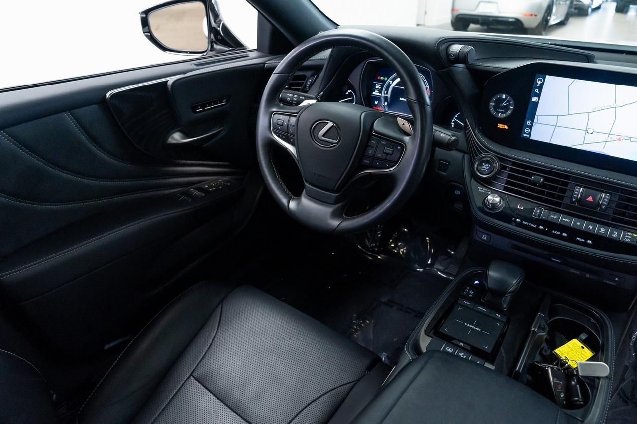 2022 Lexus LS 500 Base Vented Seats Moonroof Back-Up Camera Portland OR