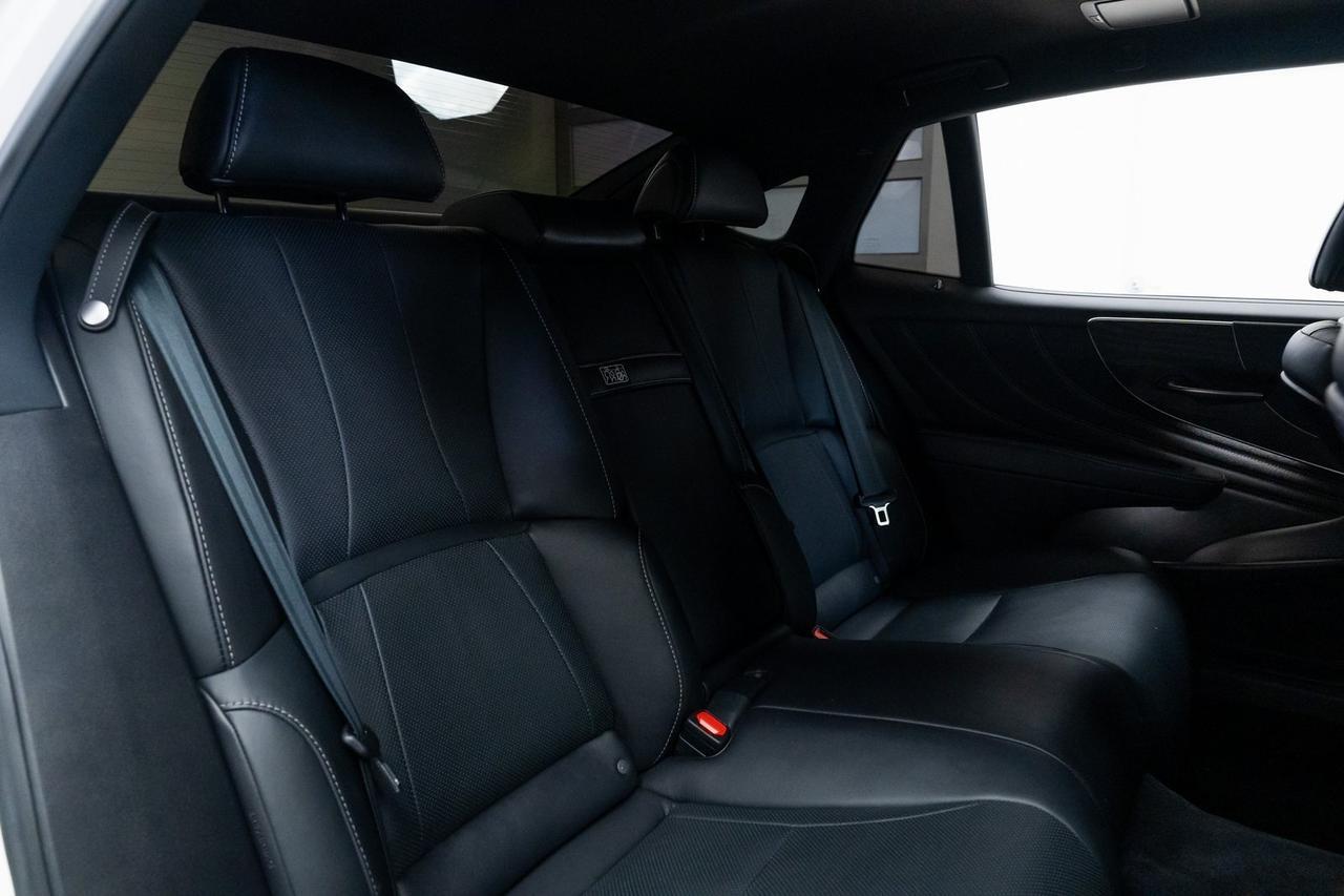 2022 Lexus LS 500 Base Vented Seats Moonroof Back-Up Camera Portland OR