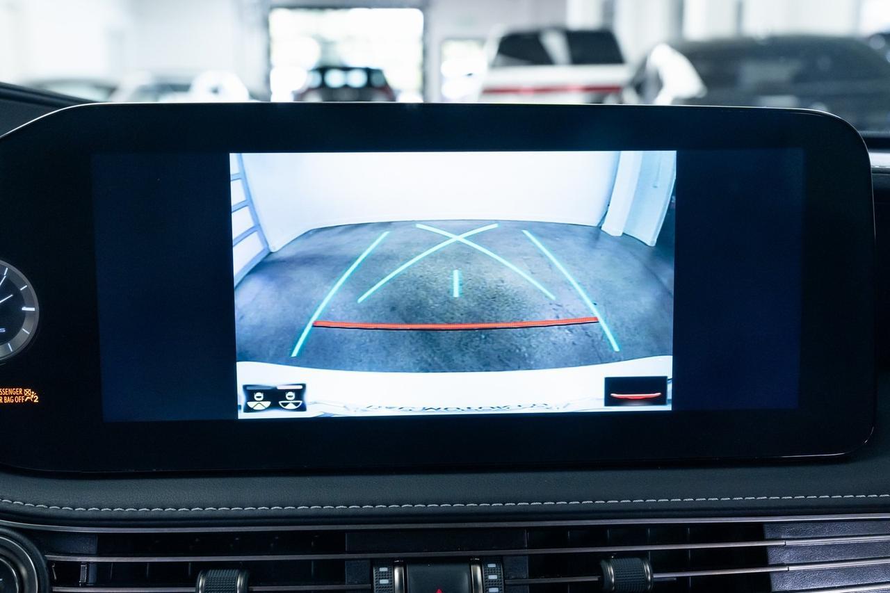 2022 Lexus LS 500 Base Vented Seats Moonroof Back-Up Camera Portland OR