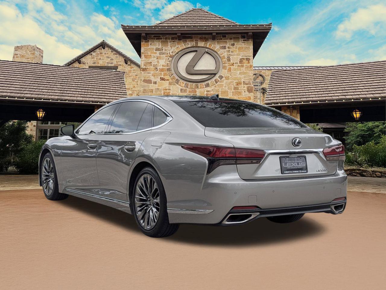 2022 Lexus LS 500
