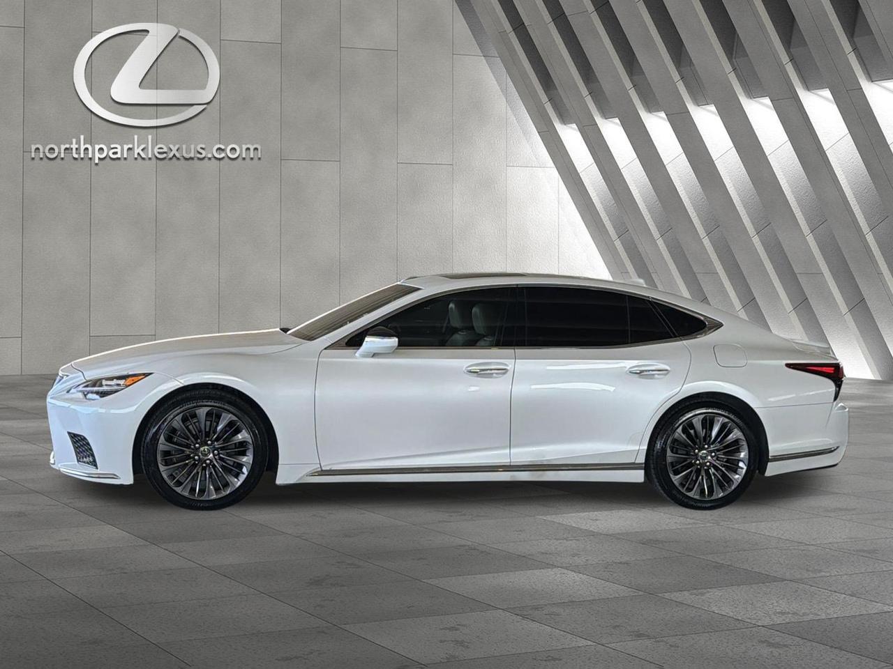 2022 Lexus LS