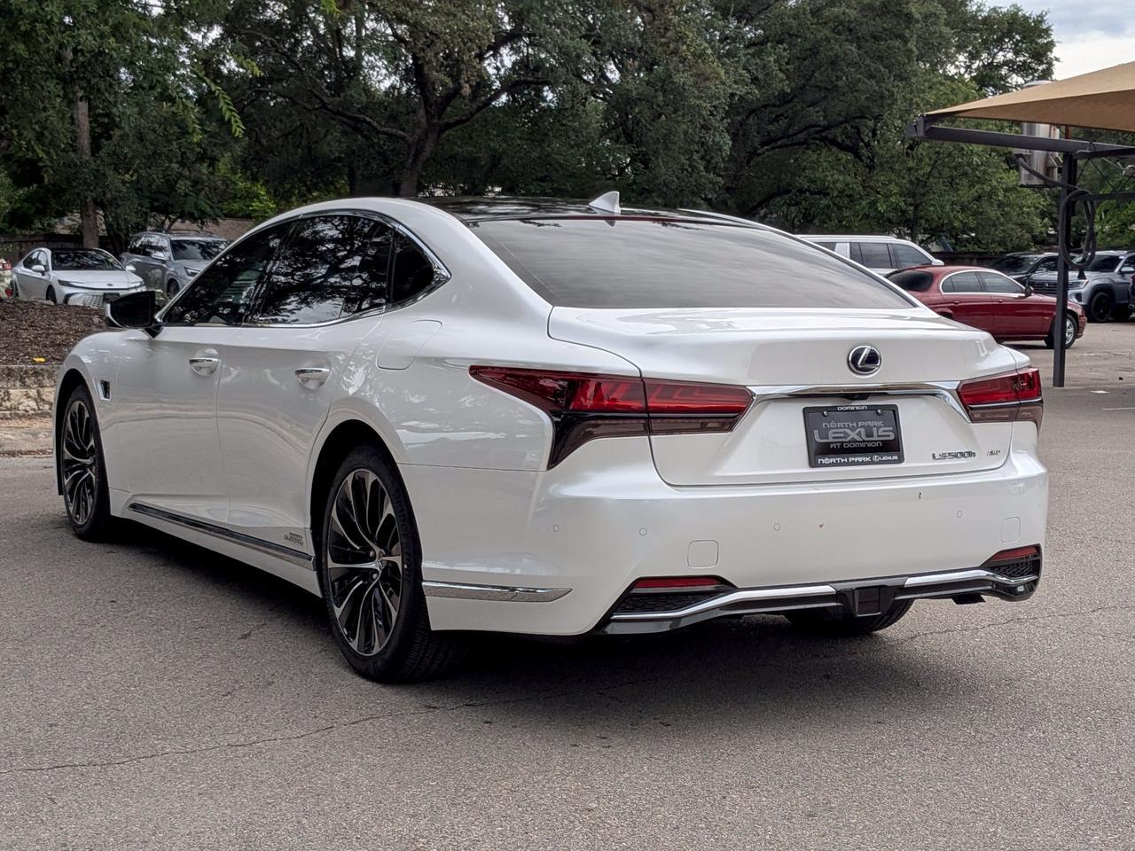 2022 Lexus LS 500h