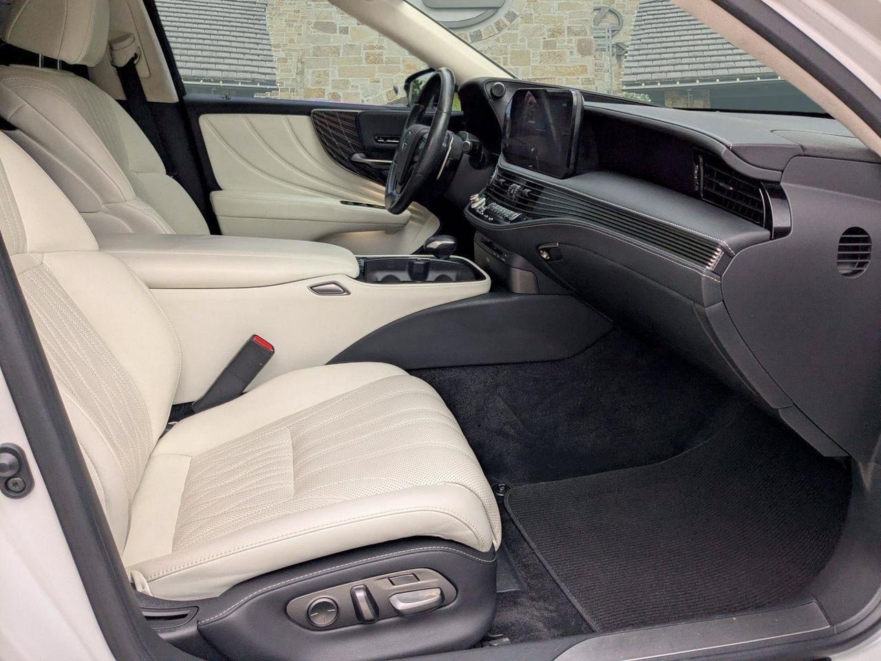 2022 Lexus LS 500h San Antonio TX