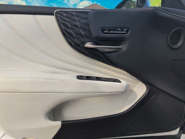 2022 Lexus LS 500h San Antonio TX