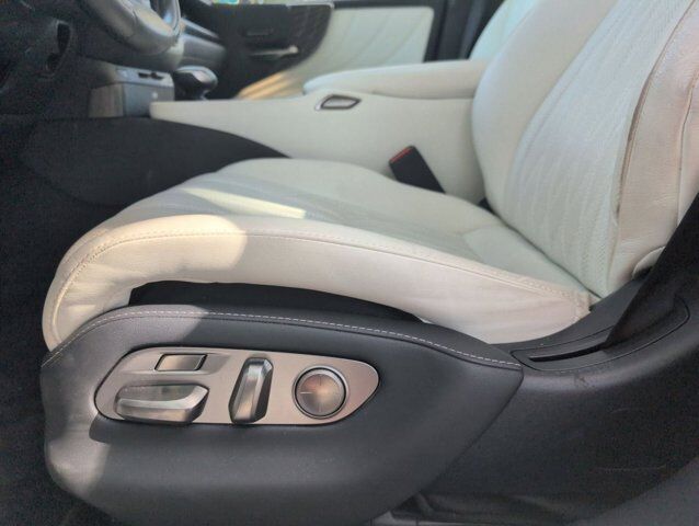 2022 Lexus LS 500h San Antonio TX